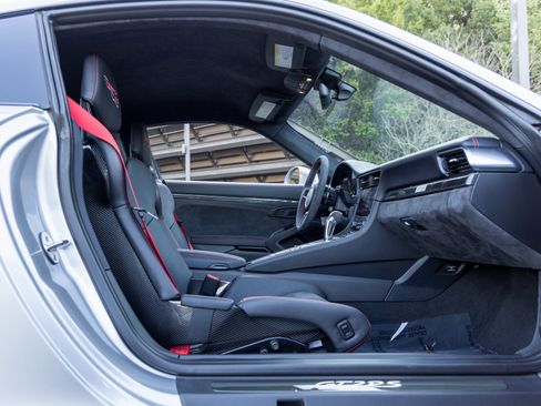 Certified 2018 Porsche 911 GT2 RS image 69