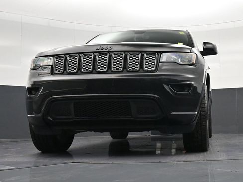 Used 2020 Jeep Grand Cherokee Altitude AWD/4WD image 37