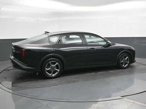 Used 2025 Kia K4 FWD image 2