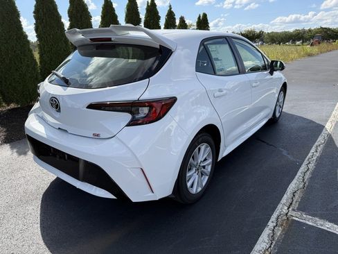 New 2025 Toyota Corolla SE image 2