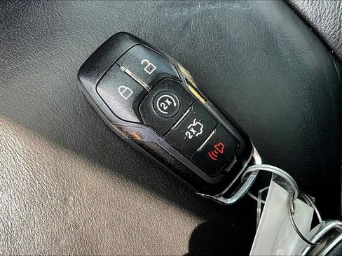Used 2016 Lincoln MKC Select w/ Select Plus Package FWD image 10