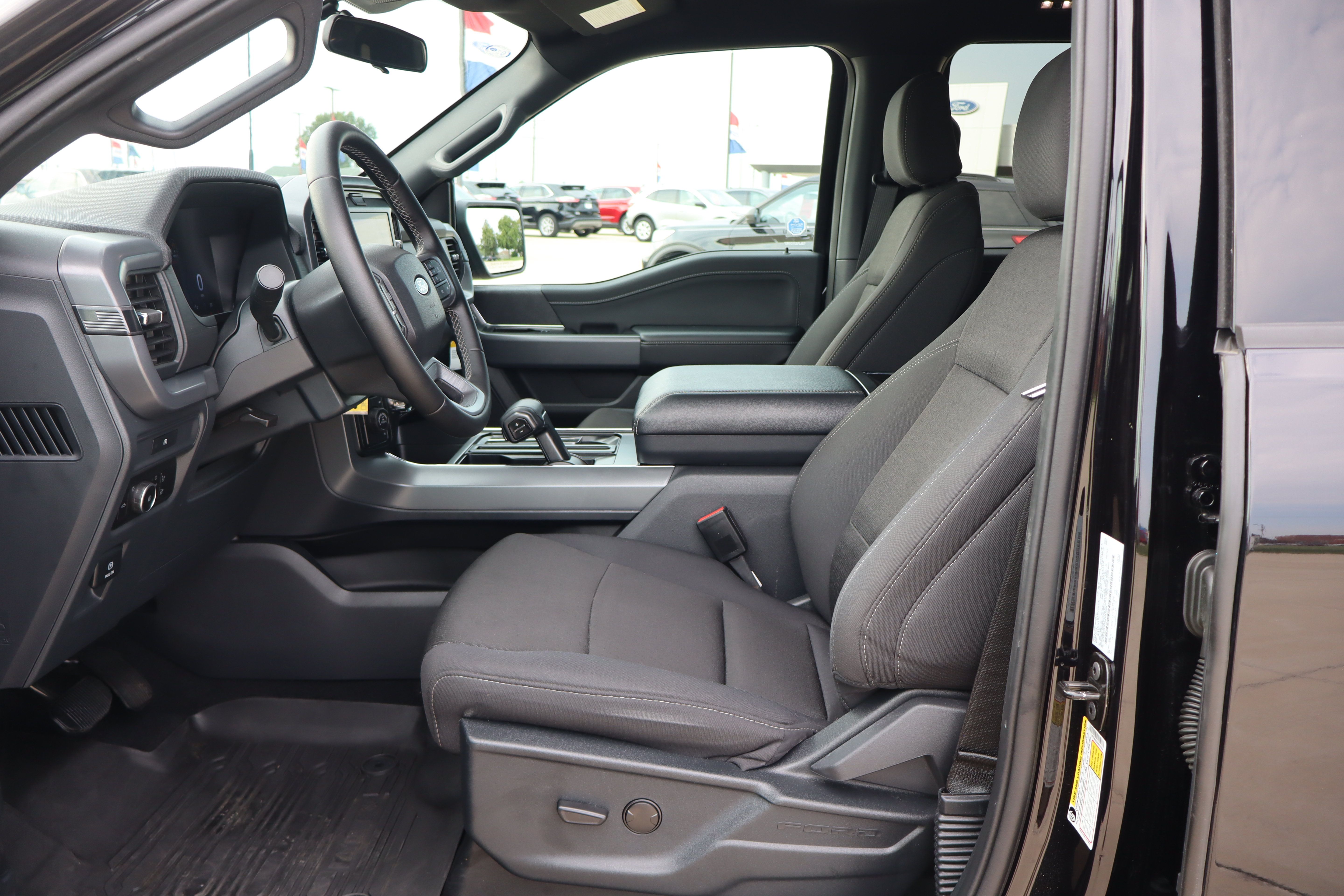 Used 2025 Ford F150 XLT w/ Equipment Group 301A Standard AWD/4WD image 9