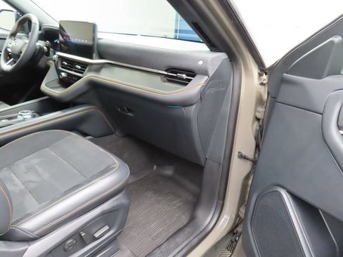 Used 2026 Ford Explorer Tremor w/ Tremor Ultimate Package AWD/4WD image 42