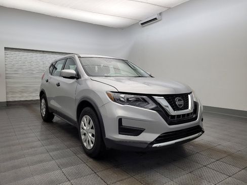 Used 2019 Nissan Rogue S image 13