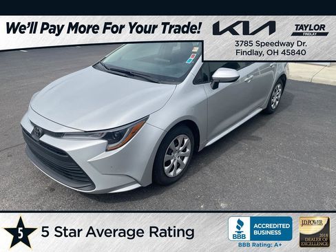 Used 2025 Toyota Corolla LE image 1