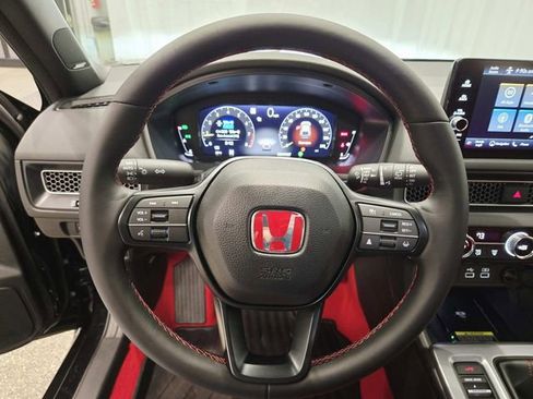 Used 2025 Honda Civic Type R image 16