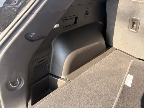 Used 2025 Chevrolet Blazer RS FWD image 22