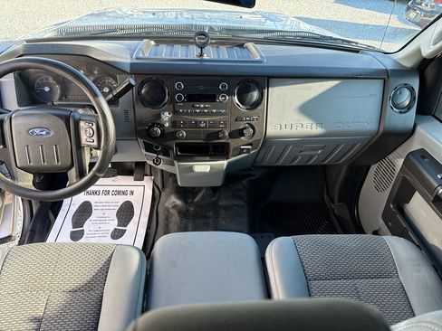 Used 2015 Ford F250 XL w/ Power Equipment Group image 13