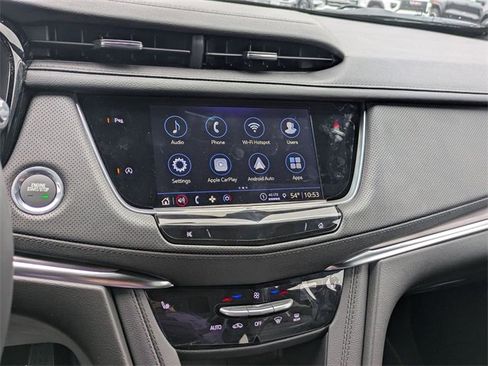 New 2025 Cadillac XT5 Luxury image 19