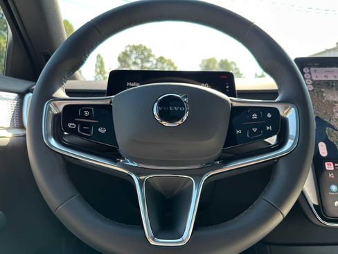 New 2025 Volvo EX90 Ultra w/ Protection Package Premier image 25