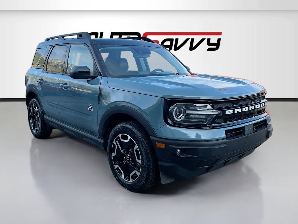 Used 2023 Ford Bronco Sport Outer Banks w/ Tech Package AWD/4WD image 1