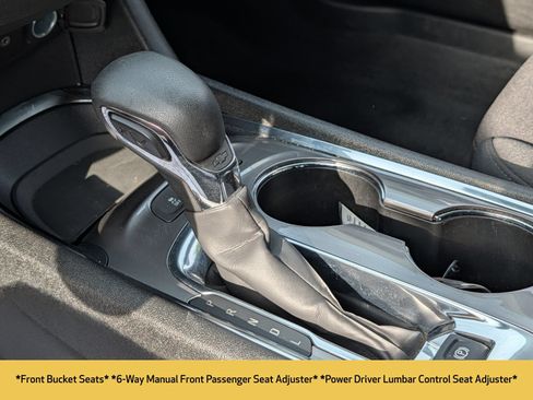 Used 2025 Chevrolet Malibu LT FWD image 8