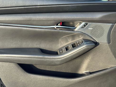 Used 2019 MAZDA MAZDA3 Sedan w/ Premium Package image 15