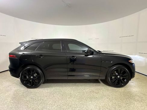 Certified 2026 Jaguar F-PACE R-Dynamic S AWD/4WD image 6