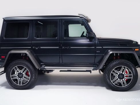 Used 2017 Mercedes-Benz G 550 Squared image 4