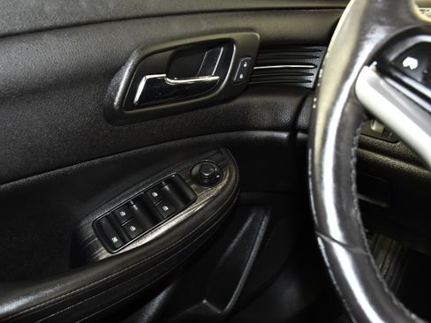 Used 2016 Chevrolet Malibu LTZ FWD image 31