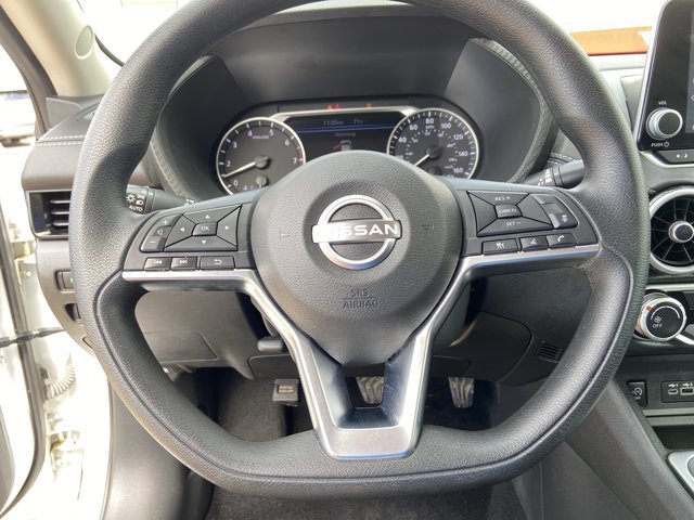 Used 2025 Nissan Sentra SV FWD image 35