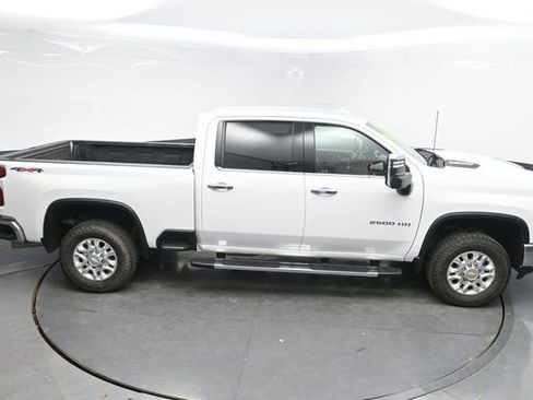 Used 2024 Chevrolet Silverado 2500 LTZ image 30