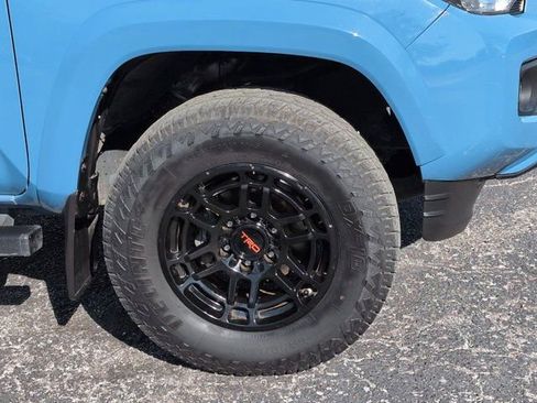Used 2019 Toyota Tacoma SR5 RWD image 10