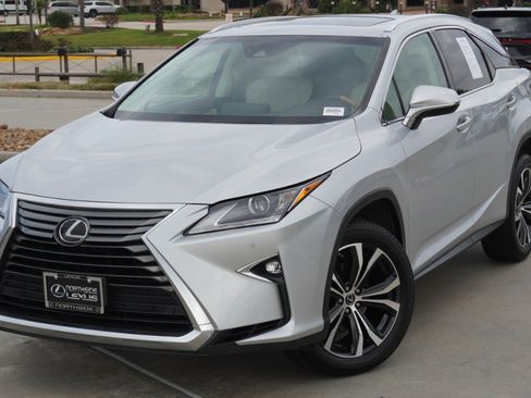 Used 2019 Lexus RX 350 FWD w/ Premium Package image 2