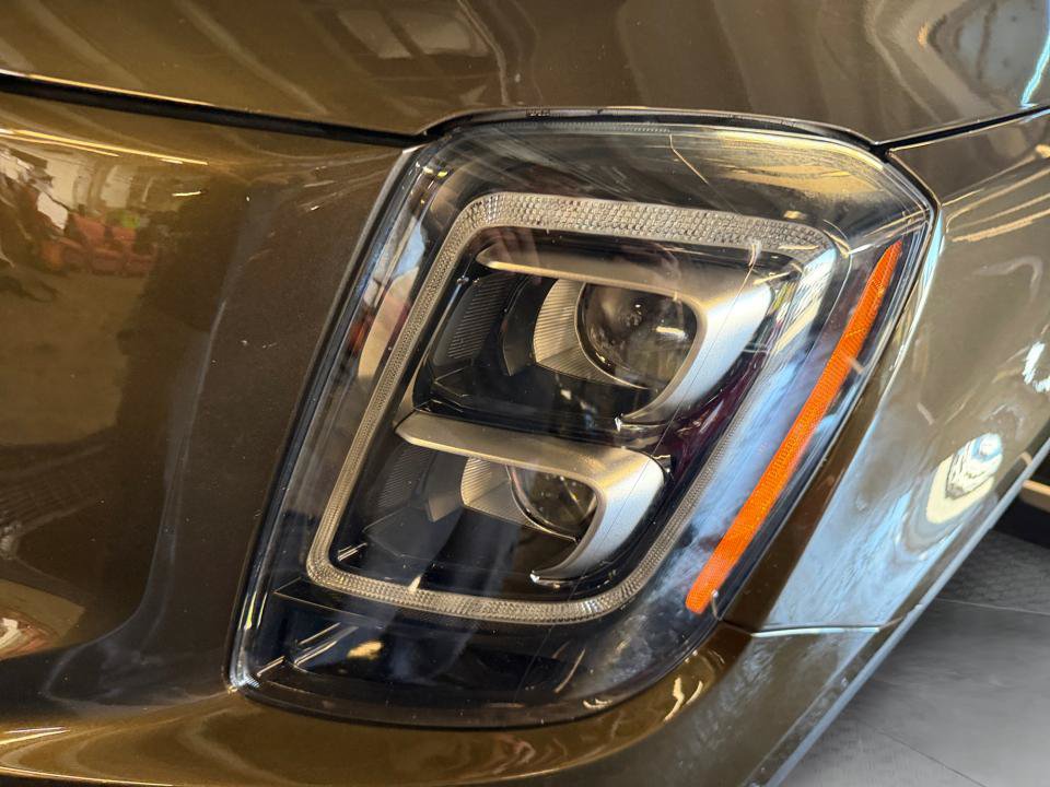 Used 2022 Kia Telluride SX w/ Towing Package FWD image 30