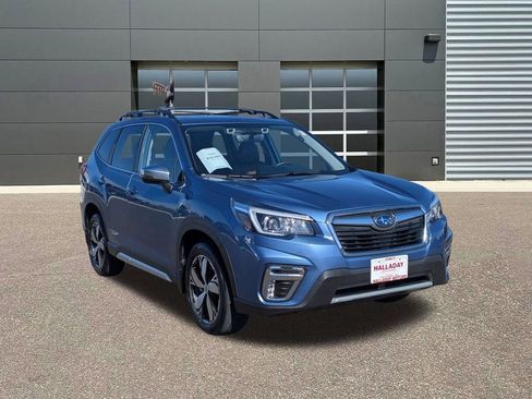 Used 2020 Subaru Forester Touring w/ Popular Package #2 AWD/4WD image 3
