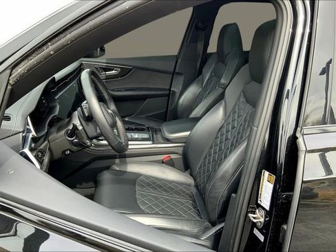 Used 2023 Audi SQ7 Premium Plus w/ Executive Package AWD/4WD image 17