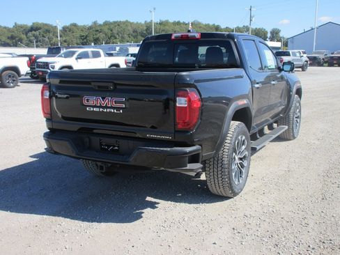 New 2026 GMC Canyon Denali image 4