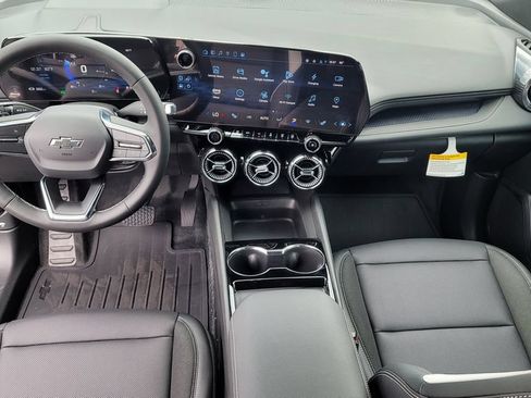 New 2025 Chevrolet Blazer EV LT FWD image 25