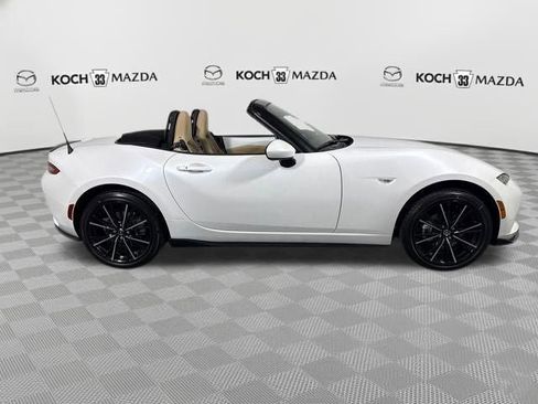 New 2026 MAZDA MX-5 Miata Grand Touring w/ Appearance Package RWD image 9
