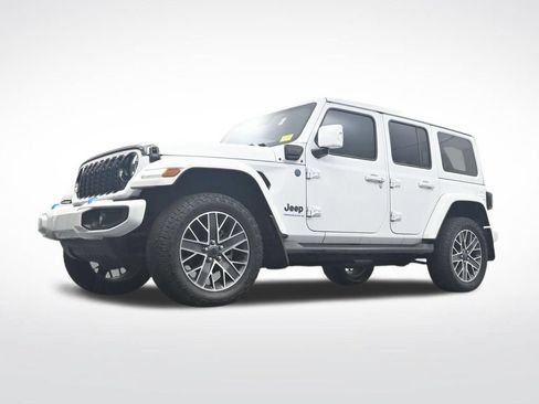Used 2024 Jeep Wrangler High Altitude AWD/4WD image 30