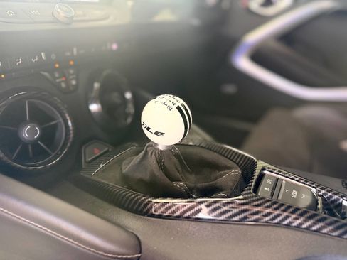 Used 2018 Chevrolet Camaro SS image 38