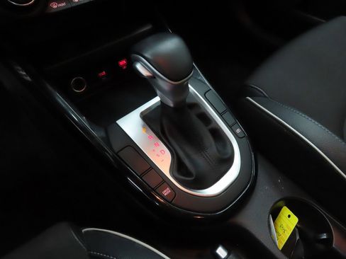 Used 2022 Kia Forte GT-Line image 15