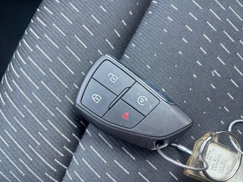 Used 2025 Chevrolet Equinox LT FWD image 20