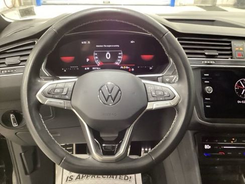Certified 2023 Volkswagen Tiguan SE R-Line image 7