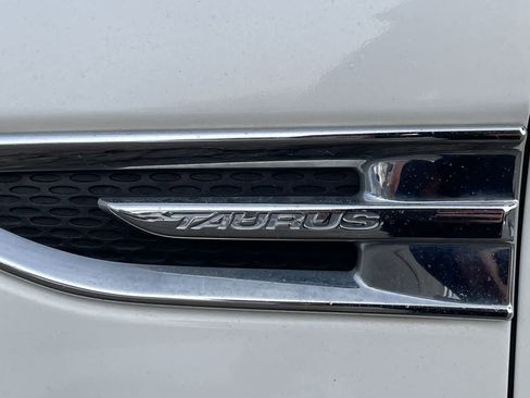 Used 2014 Ford Taurus SEL w/ Equipment Group 201A image 35