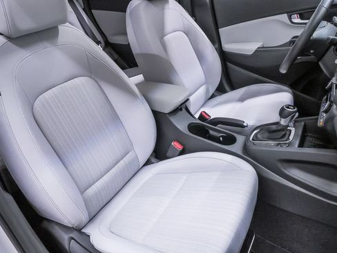 Certified 2023 Hyundai Kona SEL w/ Convenience Package FWD image 15
