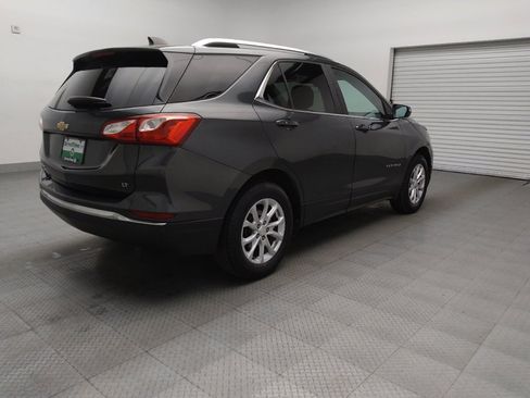Used 2018 Chevrolet Equinox LT w/ Sun & Infotainment Package image 9
