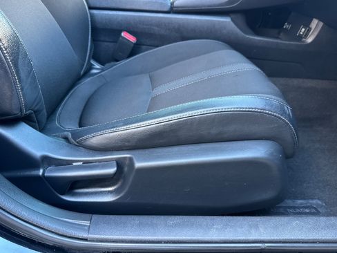 Used 2019 Honda Civic Sport image 22