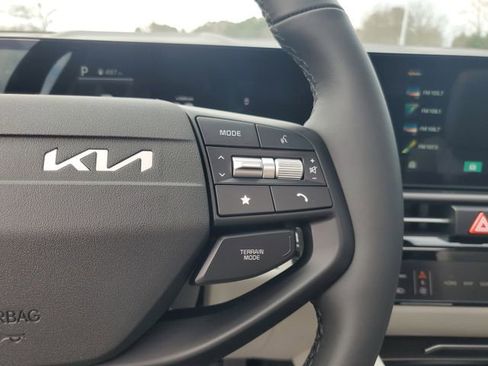 New 2026 Kia Sportage EX image 19