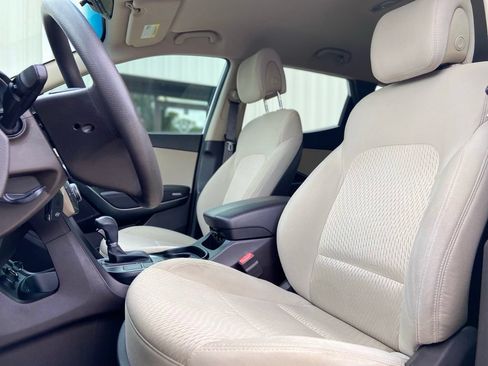 Used 2017 Hyundai Santa Fe Sport FWD image 15