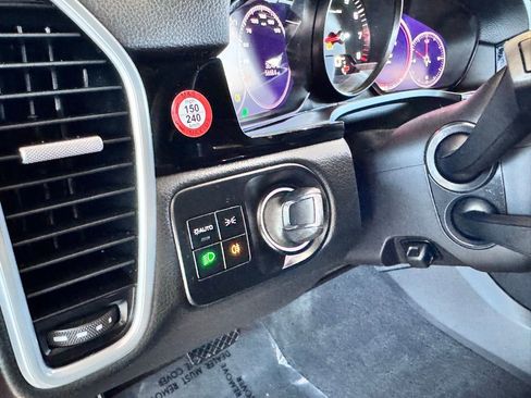 Used 2023 Porsche Cayenne Platinum Edition image 39