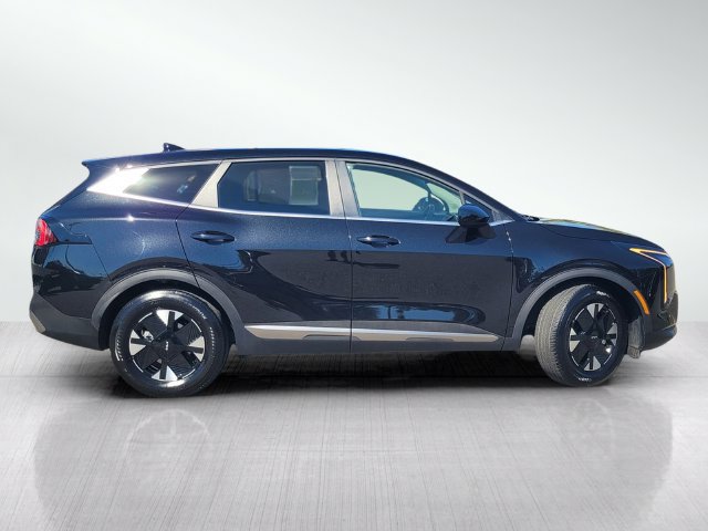 Used 2026 Kia Sportage LX FWD image 3