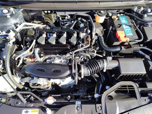 Used 2023 Honda Accord EX image 9