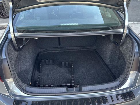 Used 2025 Volkswagen Jetta SEL image 16