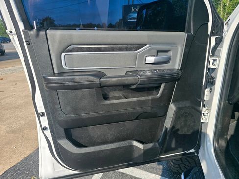 Used 2021 RAM 2500 Big Horn AWD/4WD image 15