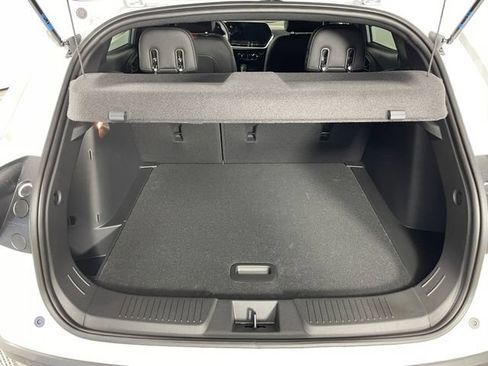 New 2026 Chevrolet Trax RS w/ Sunroof Package FWD image 10