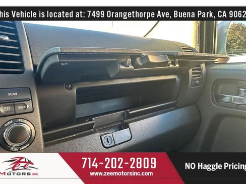Used 2011 Nissan Pathfinder SV RWD image 40