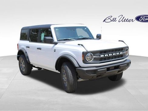 New 2026 Ford Bronco Big Bend AWD/4WD image 2