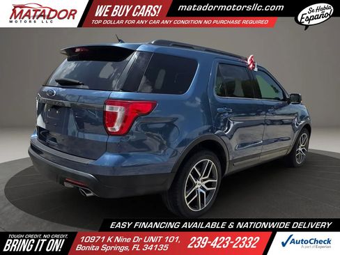Used 2018 Ford Explorer XLT w/ Equipment Group 202A FWD image 8